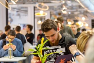 aurora science and tech